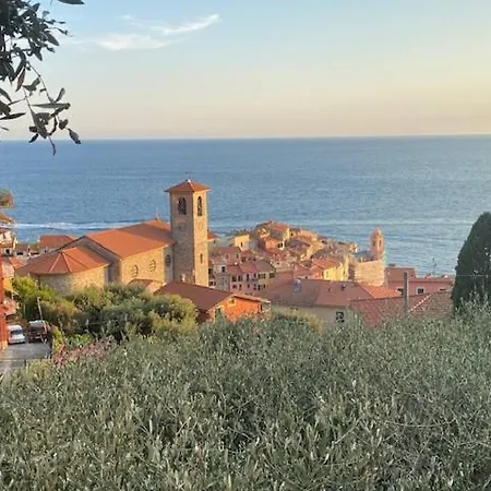 Apartamento Vista Mare E Uliveto A *