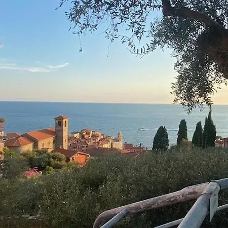 Vista Mare E Uliveto A *